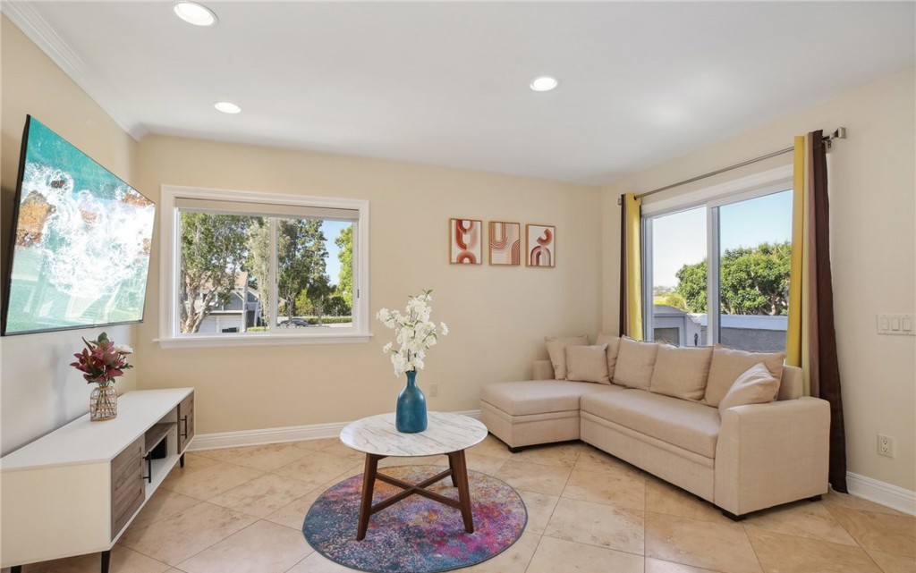 18 Laurel Lane, Aliso Viejo, CA 92656